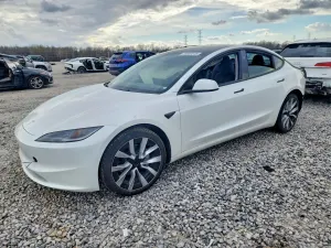 Tesla Model 3 2024