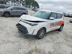 Kia Soul 2.0L 4 2023