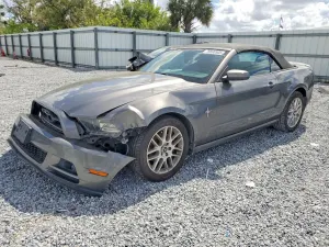 Ford Mustang 3.7L 6 2014