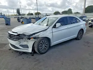 Volkswagen Jetta 1.4L 4 2021