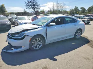 Chrysler 200 2.4L 4 2015
