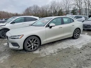 Volvo S60 2.0L 4 2020