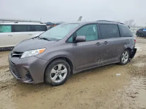 Toyota Sienna 3.5L 6 2020