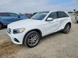 Mercedes-Benz GLC 2.0L 4 2016