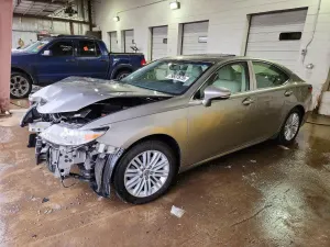 Lexus ES 3.5L 6 2015