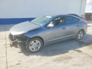 Hyundai Elantra 2.0L 4 2019