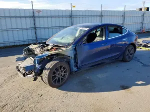 Tesla Model 3 2020