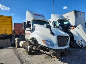International LT Series 15.0L 6 2023