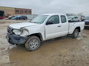 Toyota Tacoma 2.7L 4 2015