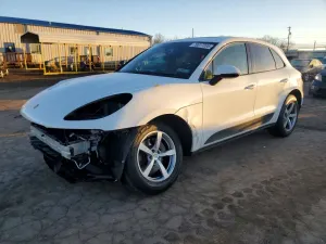 Porsche Macan 2.0L 4 2018