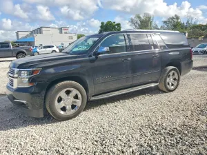 Chevrolet Suburban 5.3L 8 2015