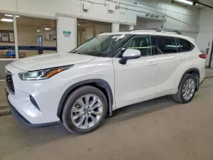 Toyota Highlander 3.5L 6 2020