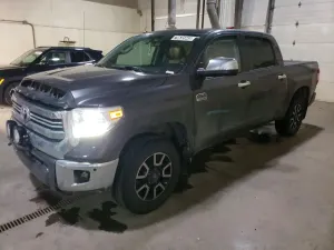 Toyota Tundra 5.7L 8 2016