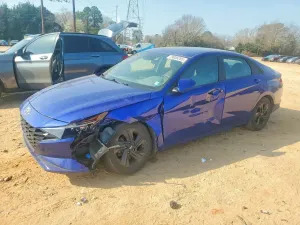 Hyundai Elantra 2.0L 4 2023
