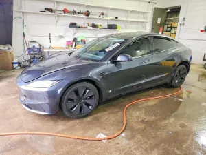 Tesla Model 3 2025