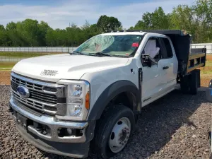 Ford F550 6.7L 8 2023
