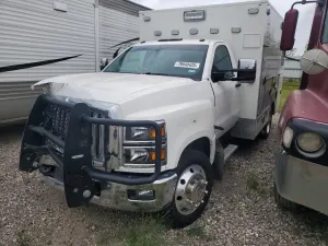 International CV Series 6.6L 8 2023
