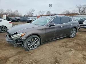 Infiniti Q70 3.7L 6 2017