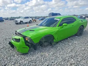 Dodge Challenger 5.7L 8 2017