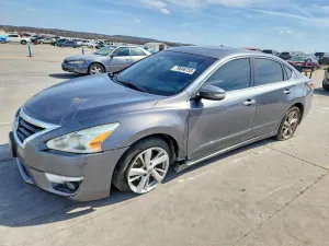 Nissan Altima 2.5L 4 2015