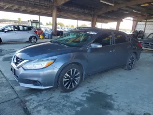 Nissan Altima 2.5L 4 2017