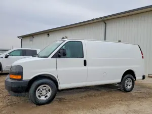 Chevrolet Express 4.3L 6 2021
