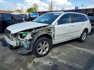 Subaru Outback 2.5L 4 2013