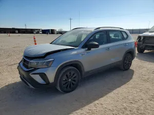 Volkswagen Taos 1.5L 4 2024