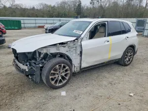 BMW X5 3.0L 6 2021