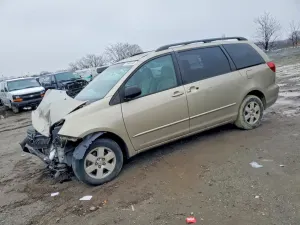 Toyota Sienna 3.3L 6 2004
