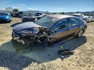 Toyota Camry 2.5L 4 2018