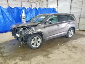 Toyota Highlander 3.5L 6 2016