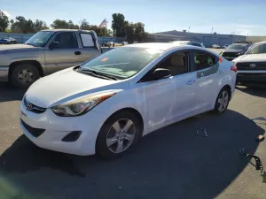 Hyundai Elantra 1.8L 4 2013