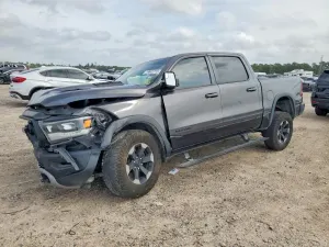 RAM 1500 5.7L 8 2019