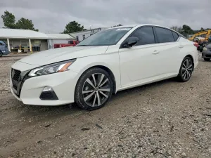 Nissan Altima 2.5L 4 2021