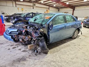 Toyota Corolla 1.8L 4 2013