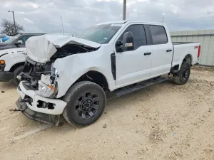 Ford F-250 7.3L 8 2026