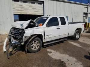 GMC Sierra 4.8L 8 2012