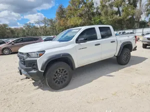 Chevrolet Colorado 2.7L 4 2024