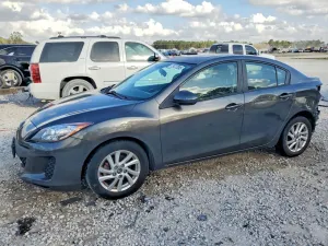 Mazda 3 2.0L 4 2013