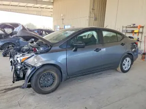 Nissan Versa 1.6L 4 2021