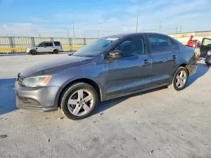 Volkswagen Jetta 2L 4 2015