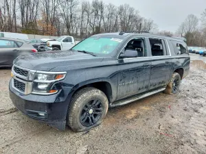Chevrolet Suburban 5.3L 8 2016
