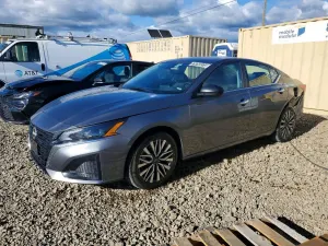Nissan Altima 2.5L 4 2025