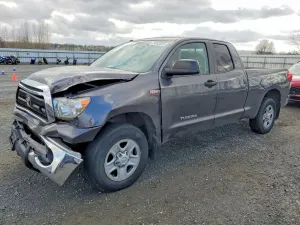 Toyota Tundra 5.7L 8 2013