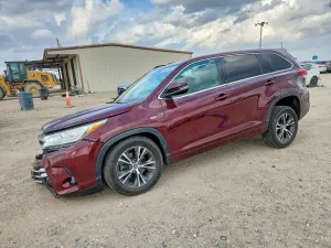 Toyota Highlander 3.5L 6 2017