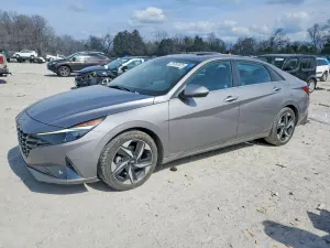 Hyundai Elantra 2.0L 4 2021