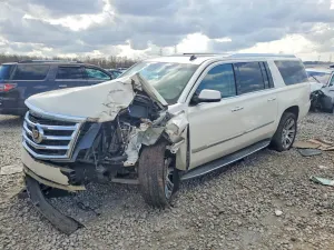 Cadillac Escalade 6.2L 8 2015