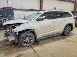 Toyota Highlander 3.5L 6 2018