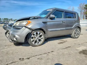 Kia Soul 2.0L 4 2012